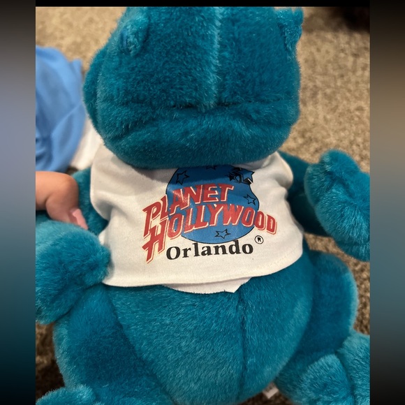 Vintage 90s Planet Hollywood Blue Dinosaur Stuffed Plush Animal w Orlando Shirt - Picture 5 of 9